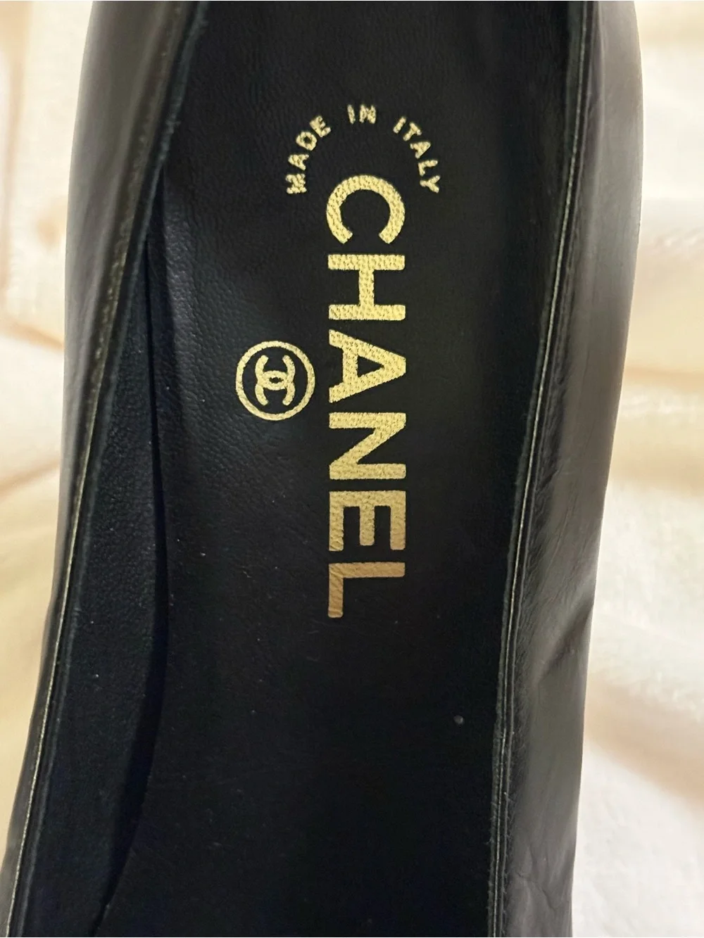 CHANEL Black Leather Stiletto Pumps